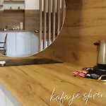 West Wing - * Zivinice