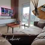 West Wing - *