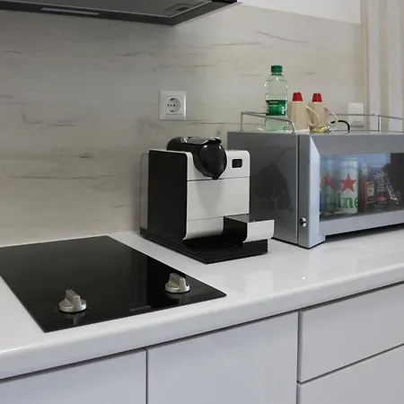 West Wing - * Zivinice