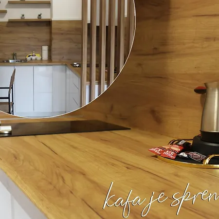 West Wing - * Zivinice